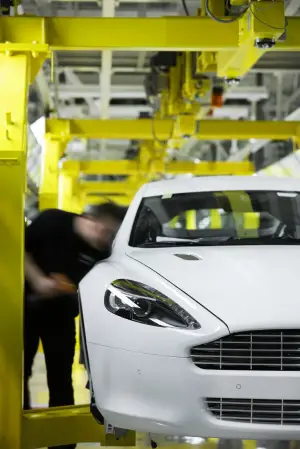 Aston Martin Rapide produzione - 4