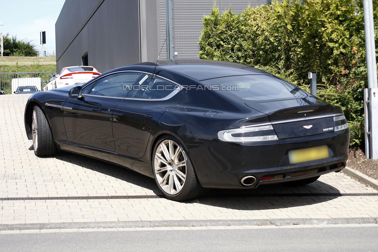 Aston Martin Rapide restyling foto spia agosto 2012