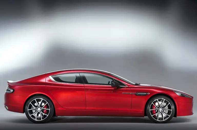 Aston Martin Rapide S - 4
