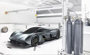 Aston Martin Red Bull AM-RB 001 - 1