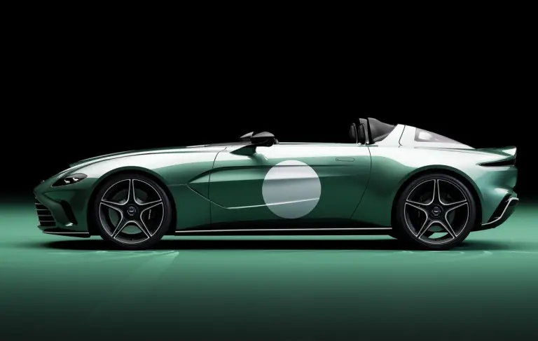 Aston Martin V12 Speedster DBR1 - Foto ufficiali - 3