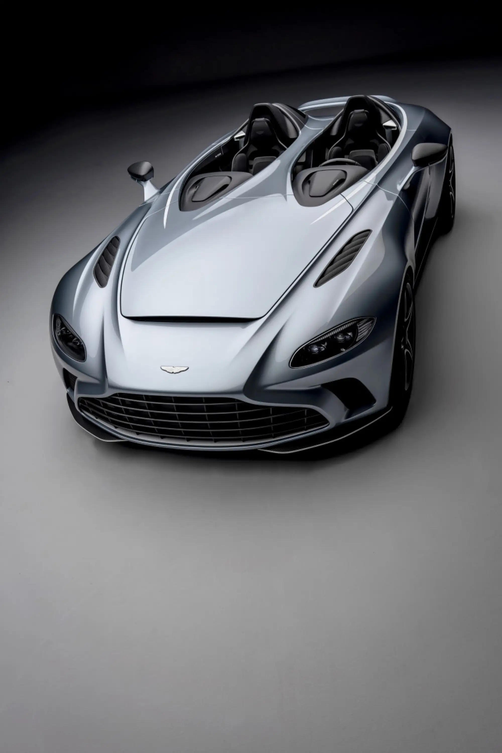 Aston Martin V12 Speedster - 17
