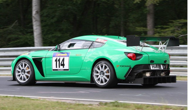 Aston Martin V12 Zagato al Nurburgring