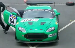 Aston Martin V12 Zagato al Nurburgring