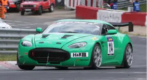 Aston Martin V12 Zagato al Nurburgring