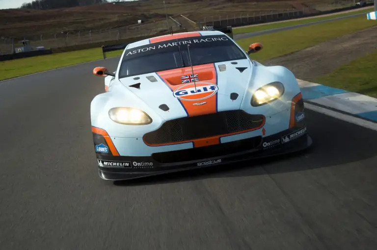 Aston Martin V8 Vantage GTE - 5