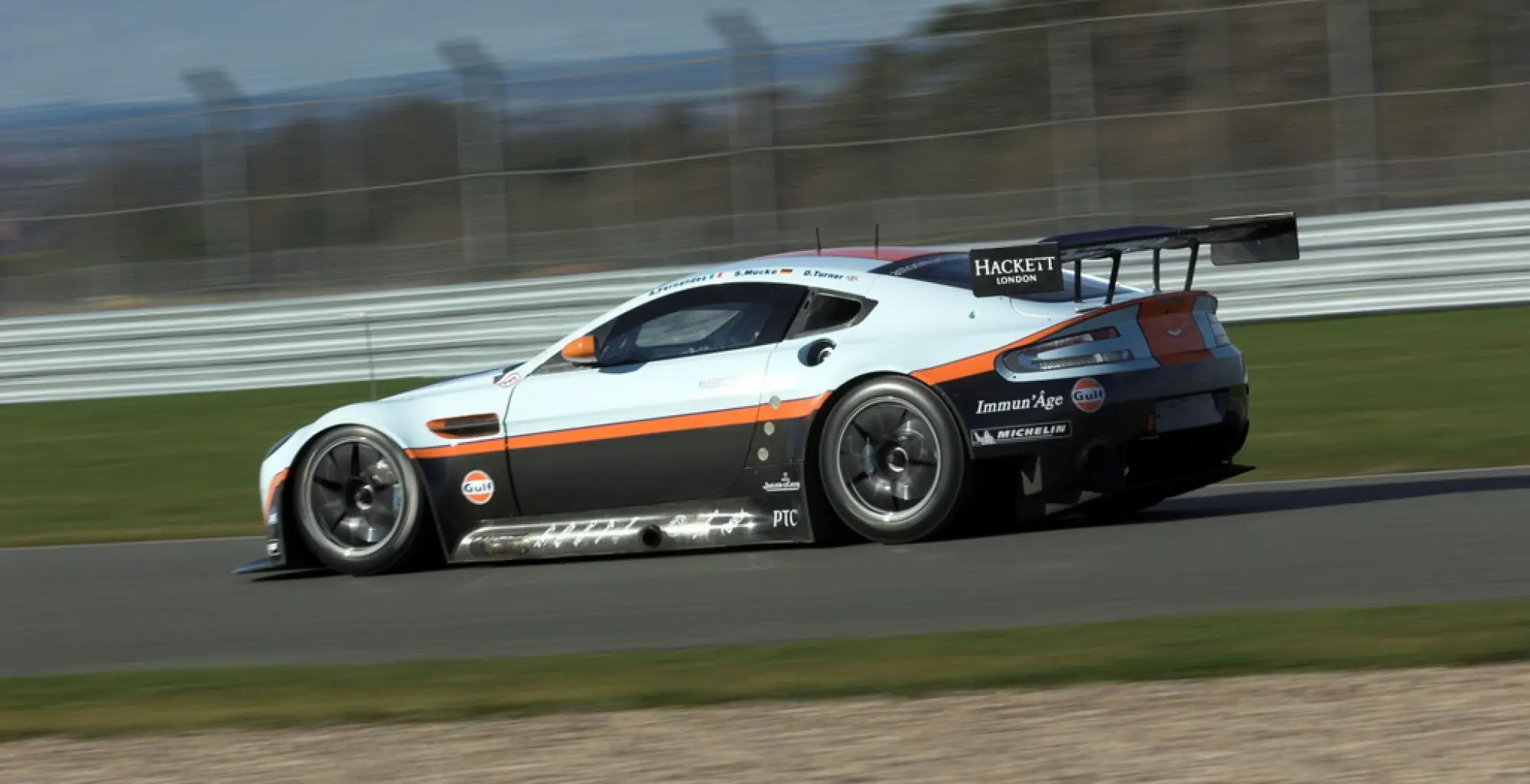 Aston Martin V8 Vantage GTE - 6