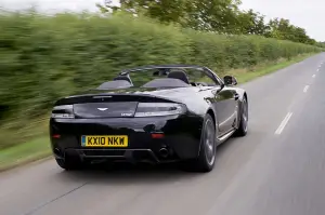 Aston Martin V8 Vantage N420 Roadster - 9