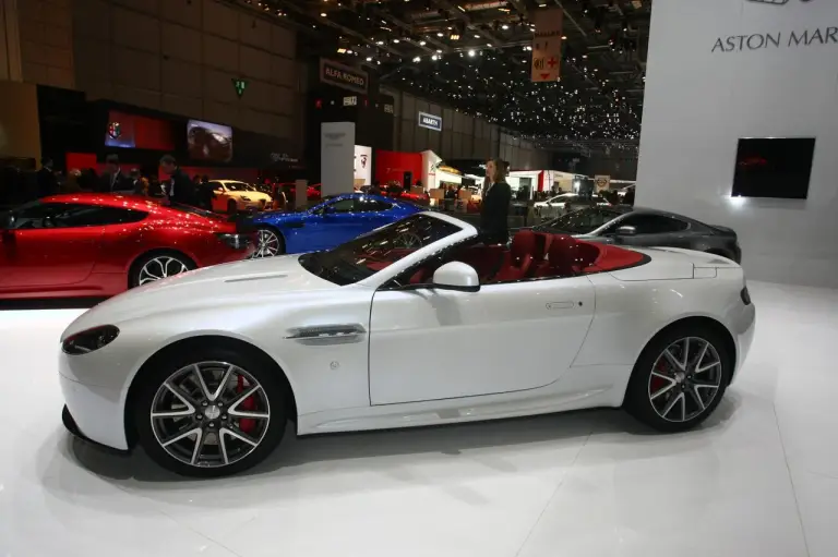 Aston Martin V8 Vantage - Salone di Ginevra 2012 - 4