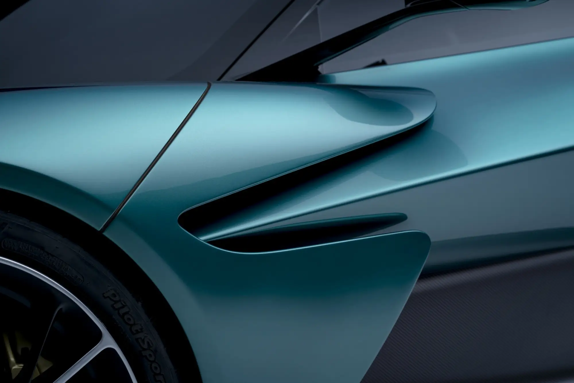 Aston Martin Valhalla 2021 - 9