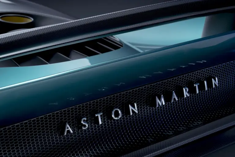 Aston Martin Valhalla 2021 - 6