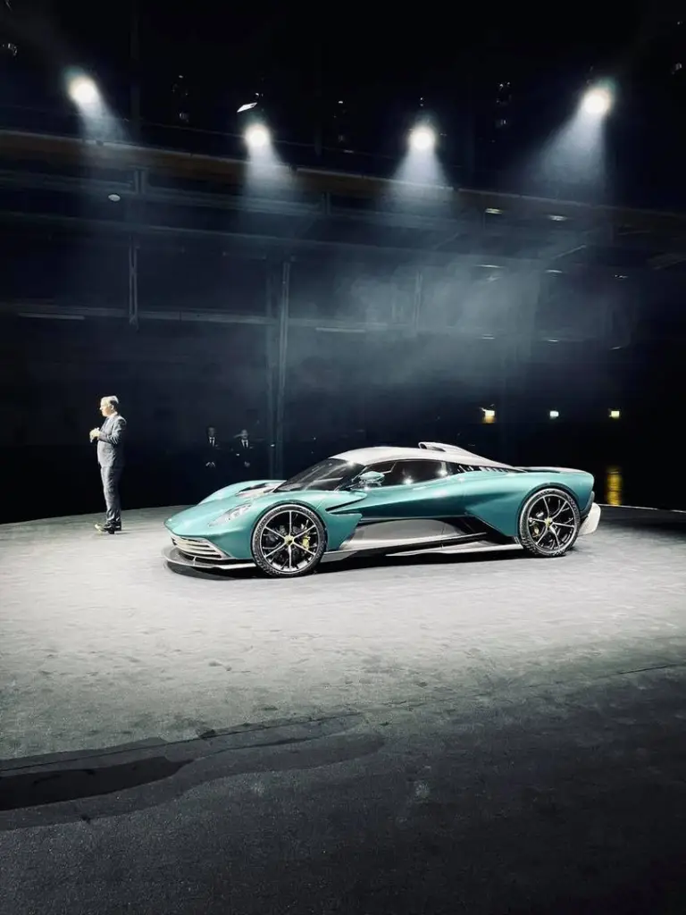 Aston Martin Valhalla - Evento Milano - 3