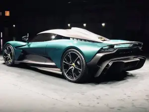 Aston Martin Valhalla - Evento Milano