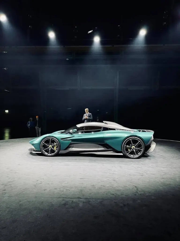 Aston Martin Valhalla - Evento Milano - 5