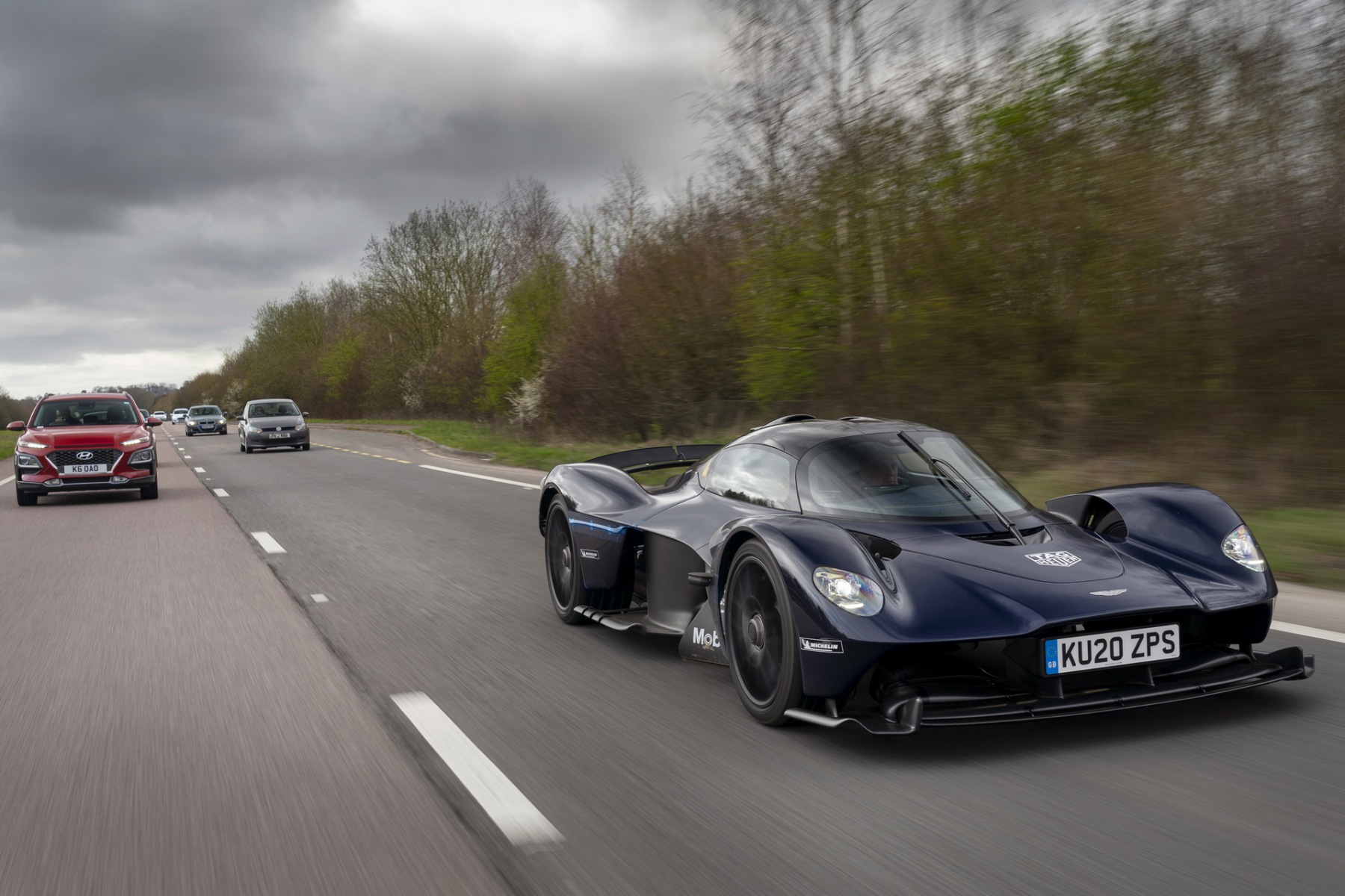 Aston Martin Valkyrie 2020