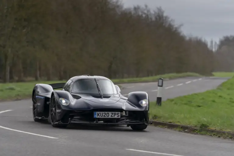 Aston Martin Valkyrie 2020 - 4