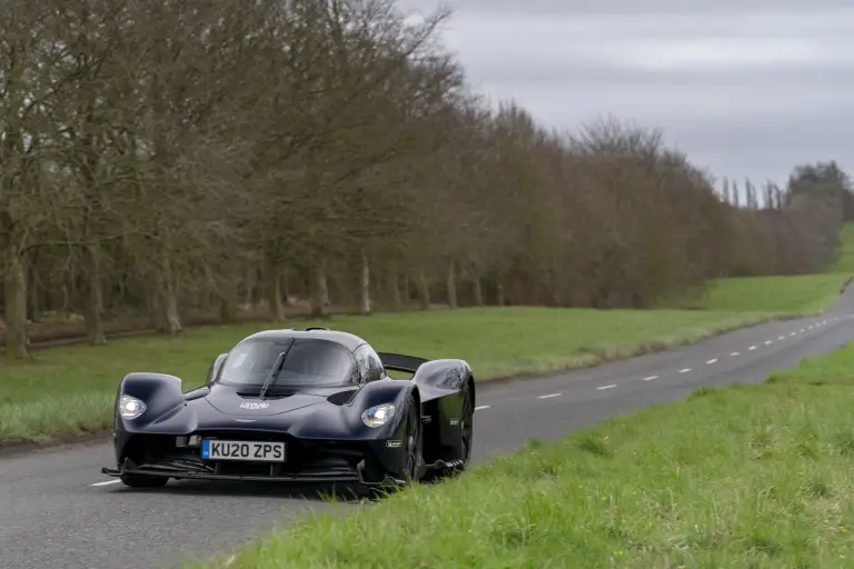 Aston Martin Valkyrie 2020 - 6