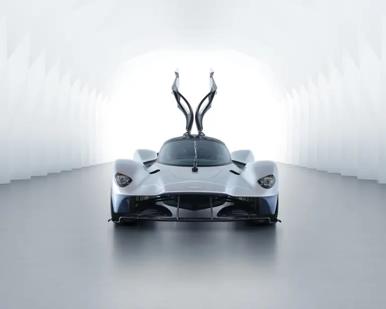 Aston Martin Valkyrie foto 12 Luglio 2017 - 2