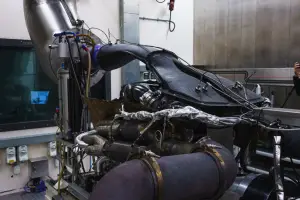Aston Martin Valkyrie - Motore