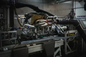 Aston Martin Valkyrie - Motore - 7