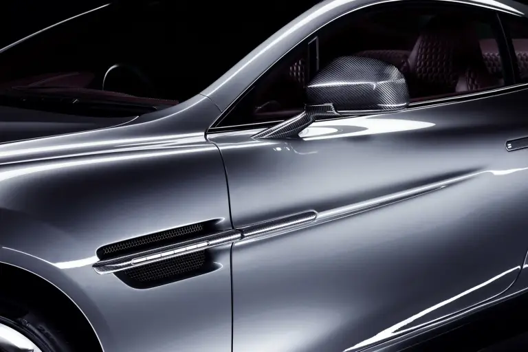 Aston Martin Vanquish 2012 nuove immagini - 7