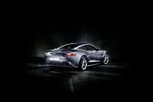 Aston Martin Vanquish 2012 nuove immagini