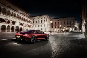 Aston Martin Vanquish 2012 nuove immagini