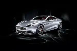 Aston Martin Vanquish 2012 nuove immagini