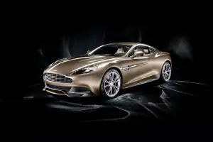 Aston Martin Vanquish 2012 nuove immagini