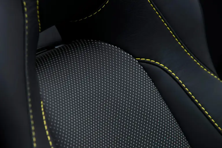 Aston Martin Vanquish 60th Anniversary Limited Edition - 9