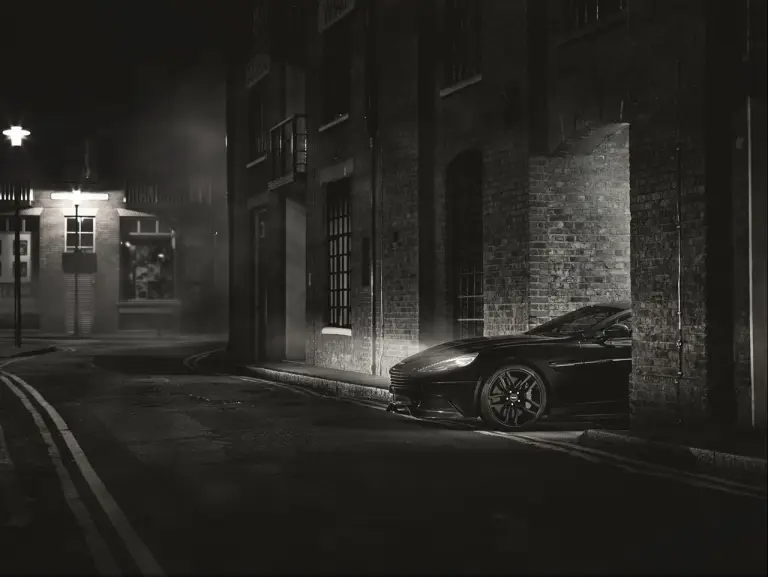 Aston Martin Vanquish Carbon Edition - 6