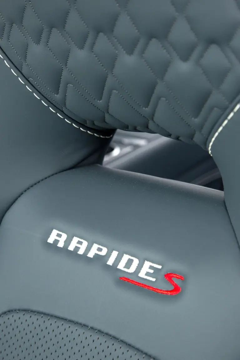 Aston Martin Vanquish e Rapide S 2015 - 18