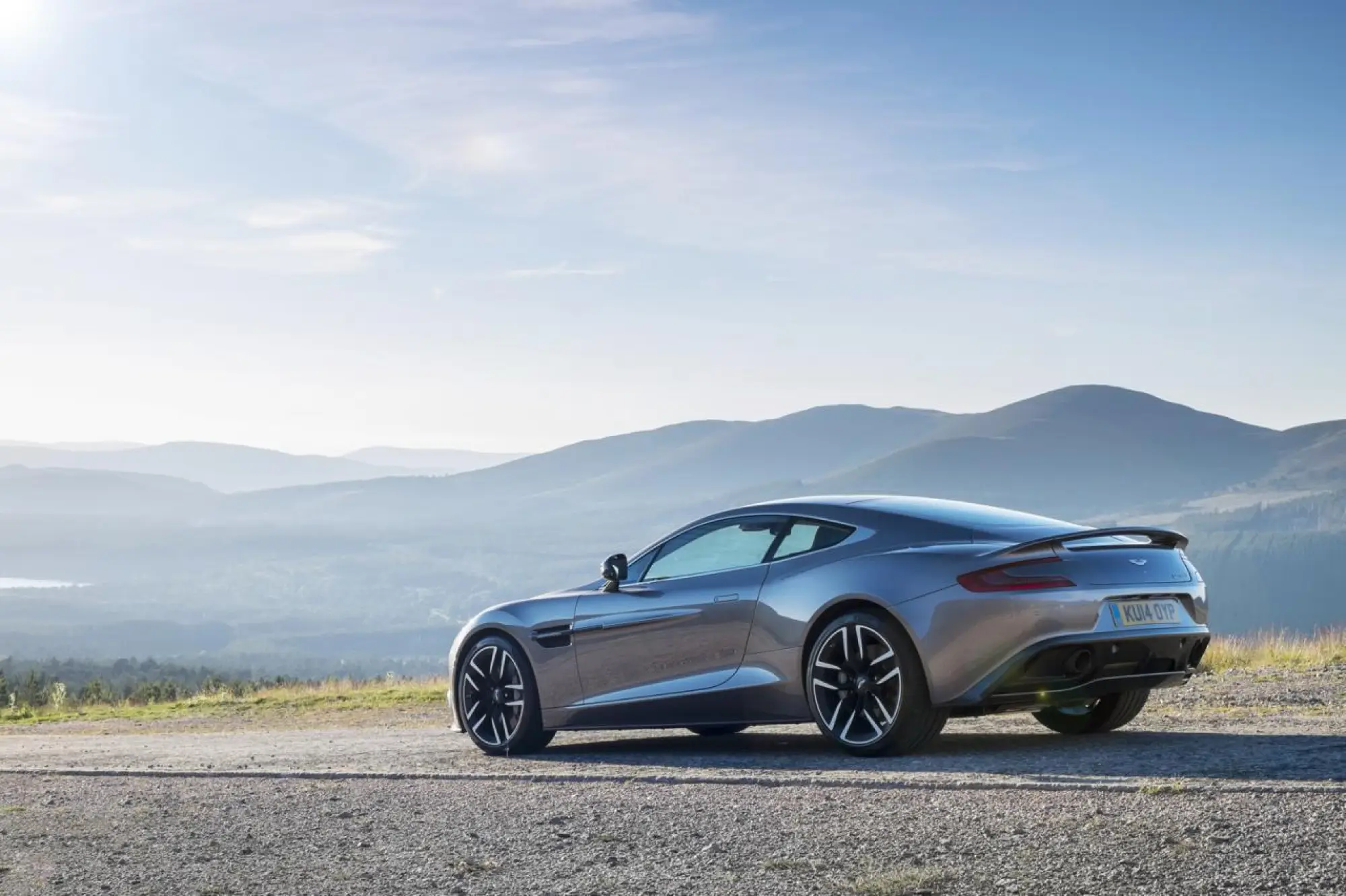 Aston Martin Vanquish e Rapide S 2015 - 51