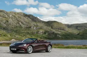 Aston Martin Vanquish e Rapide S 2015