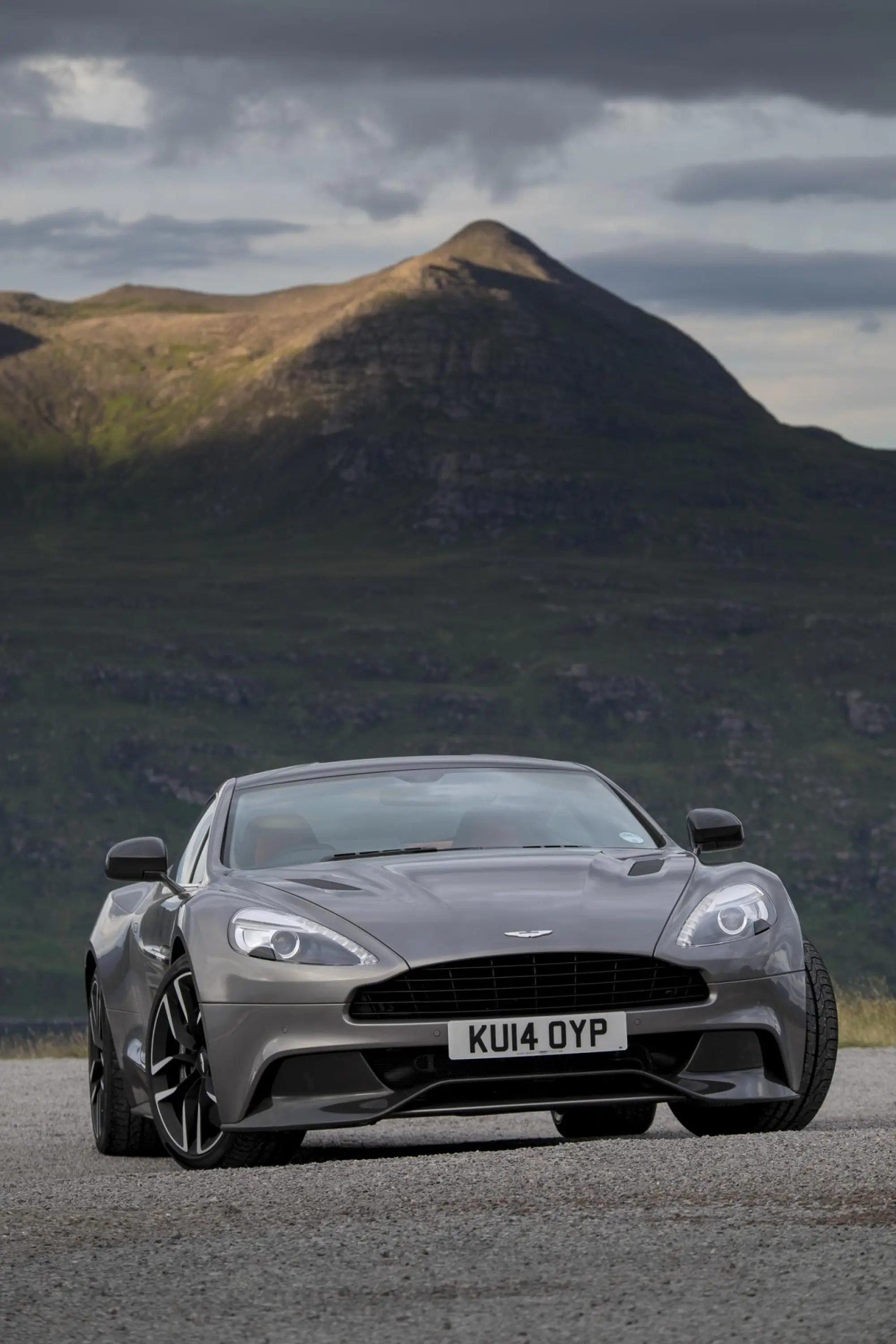 Aston Martin Vanquish e Rapide S 2015 - 57