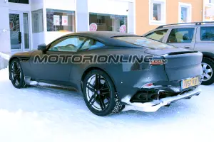 Aston Martin Vanquish MY 2019 foto spia 14 dicembre 2017 - 5