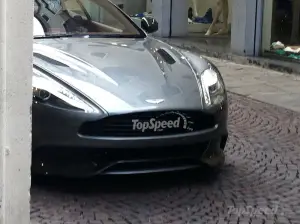 Aston Martin Vanquish nuove foto spia