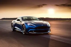 Aston Martin Vanquish S - 5