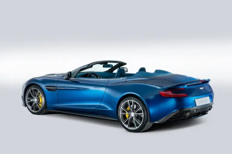 Aston Martin Vanquish Volante - Foto ufficiali - 14