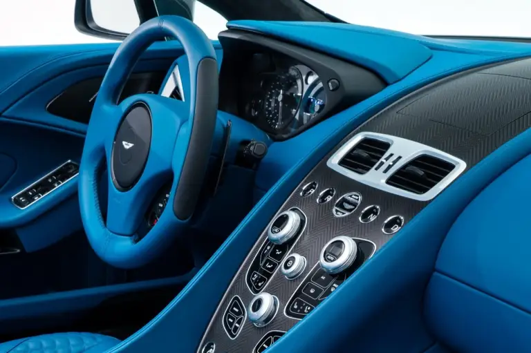 Aston Martin Vanquish Volante - Foto ufficiali - 25