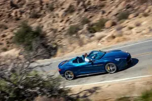 Aston Martin Vanquish Volante - Foto ufficiali