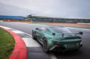 Aston Martin Vantage F1 Edition - Foto ufficiali - 3