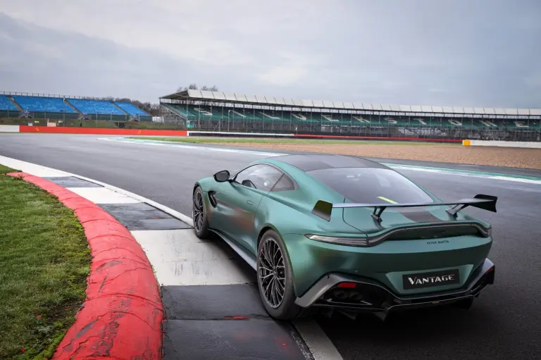 Aston Martin Vantage F1 Edition - Foto ufficiali - 3