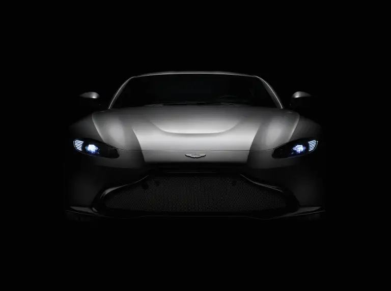 Aston Martin Vantage - Foto Rankin - 3