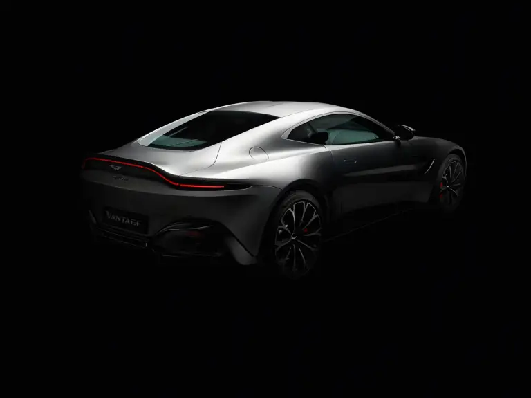 Aston Martin Vantage - Foto Rankin - 6