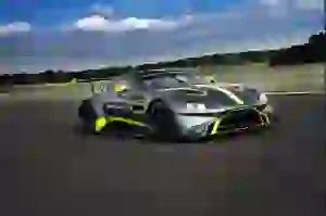 Aston Martin Vantage GT3 e GT4 2018 - 3