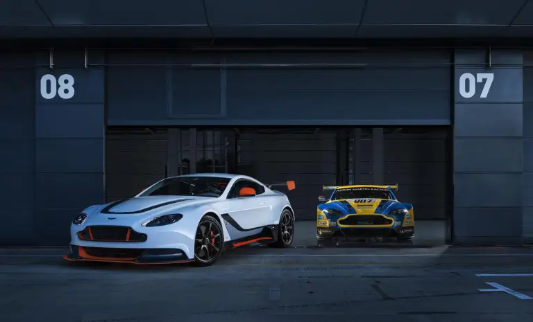 Aston Martin Vantage GT3 - 16