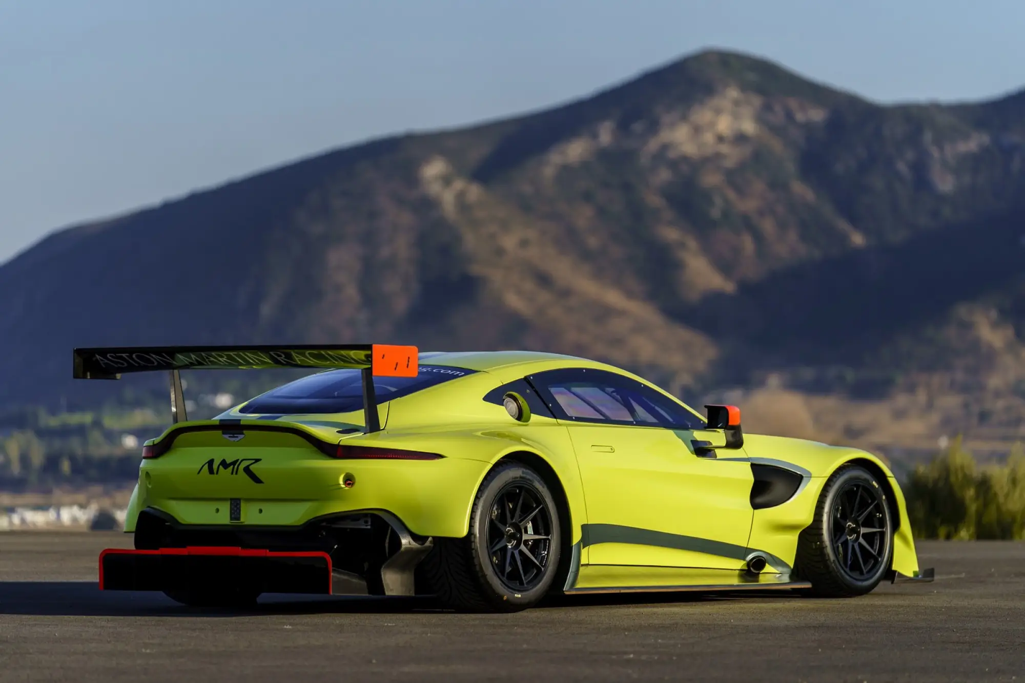 Aston Martin Vantage GTE 2018 - 10