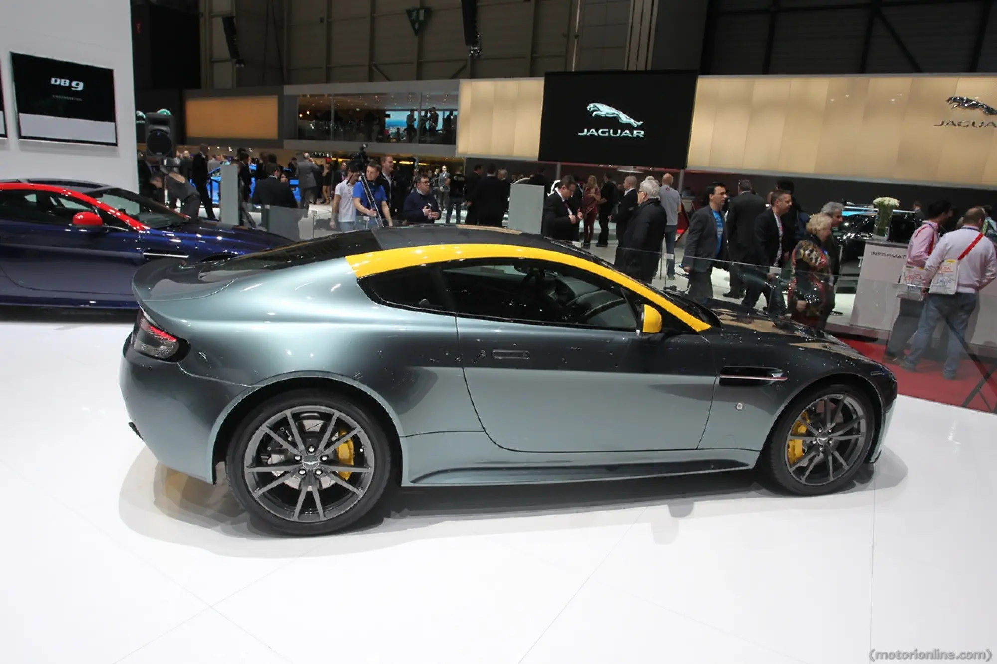 Aston Martin Vantage N430 - Salone di Ginevra 2014 - 11