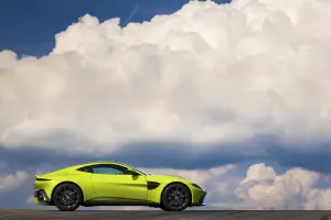 Aston Martin Vantage Novembre 2017 - 7